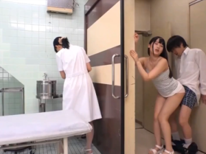 Phang em gái xinh đẹp hàng ngon trong bệnh viện